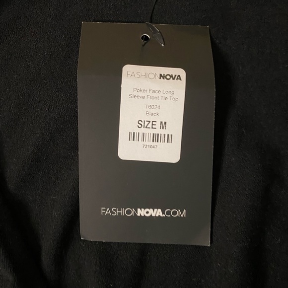 Black long sleeve front tie crop top, size medium - Picture 2 of 4